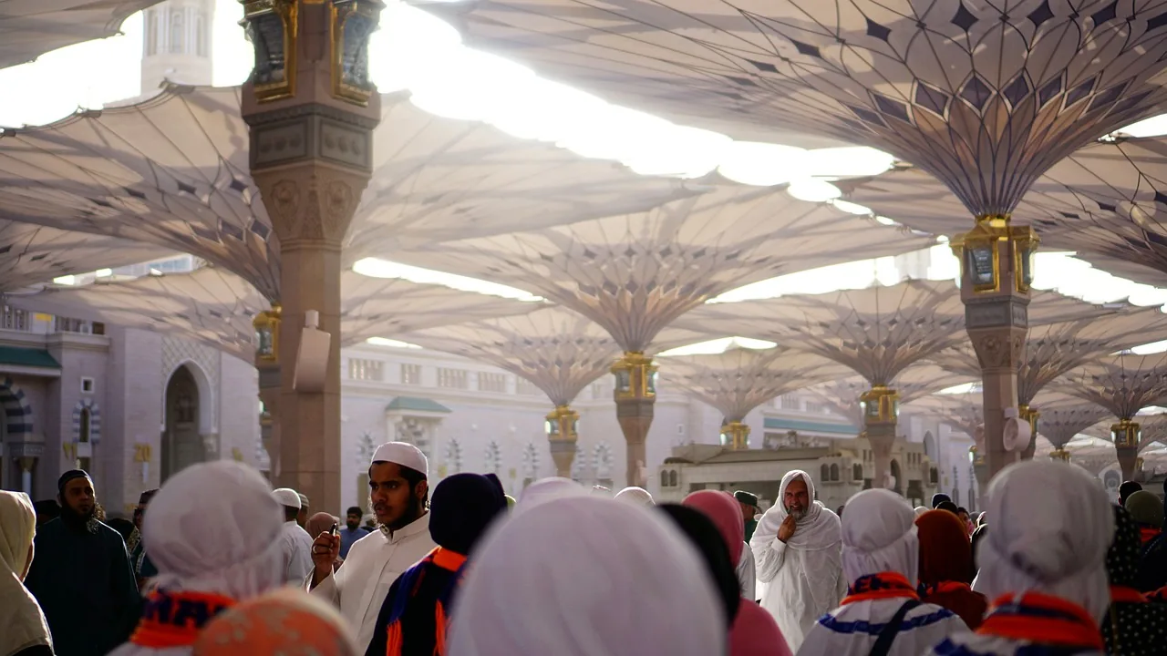 Pilgrims walking near Al Masjid an Nabawi in Madinah