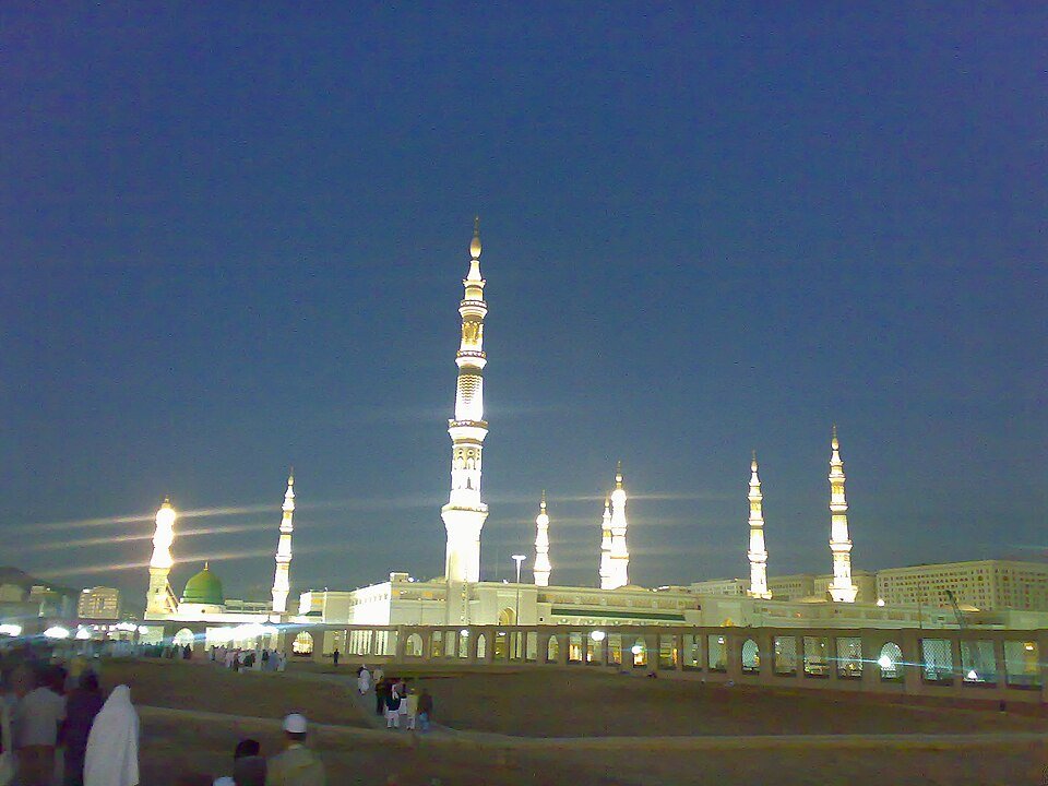 Booking Umrah transport in Rajab and Sha’ban, before the Ramadan rush