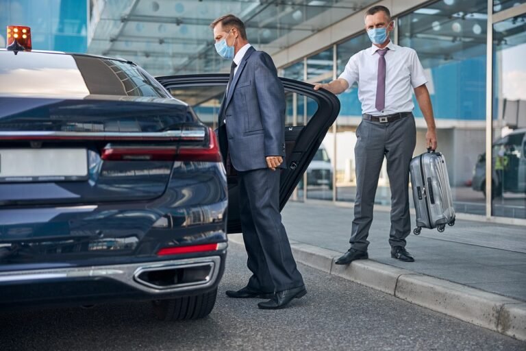 Pre-booked airport taxi meeting pilgrims on arrival in Saudi Arabia